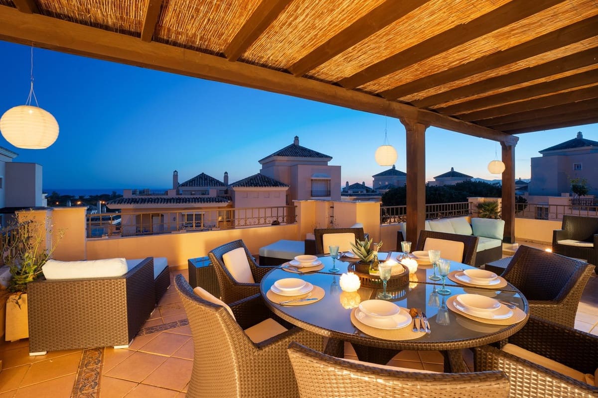 4 quarto Penthouse para venda em Elviria com piscina garagem - 1 449 000 € (Ref: 9540555)