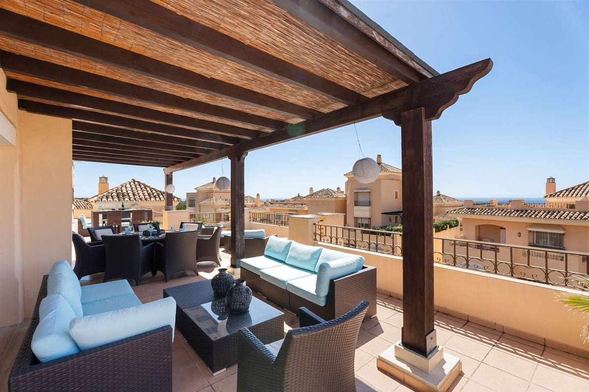 4 quarto Penthouse para venda em Elviria com piscina garagem - 1 449 000 € (Ref: 9540555)