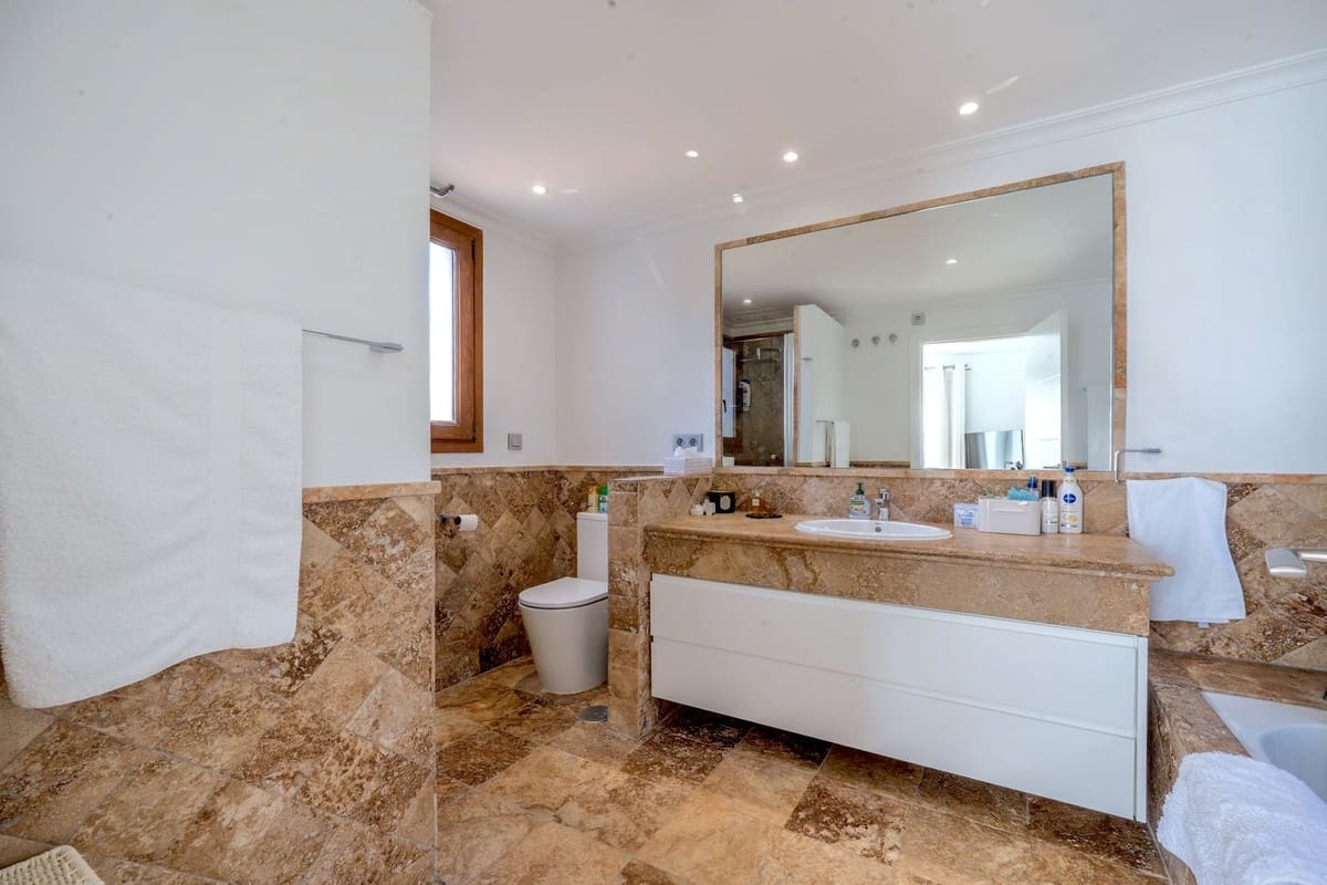 3 quarto Penthouse para venda em El Paraiso com piscina - 1 495 000 € (Ref: 9540558)