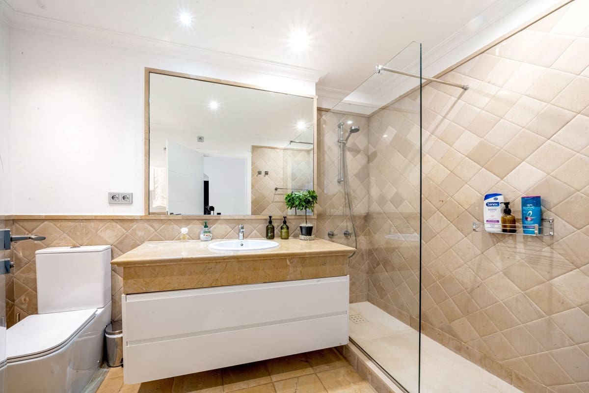 3 quarto Penthouse para venda em El Paraiso com piscina - 1 495 000 € (Ref: 9540558)