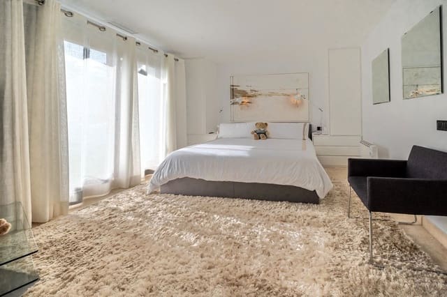 3 makuuhuone Kattohuoneisto myytävänä paikassa El Paraiso, Estepona mukana uima-altaan - 1 495 000 € (Ref: 9540558)