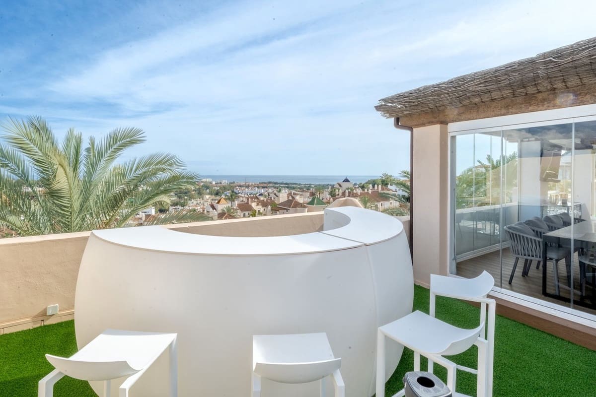 3 quarto Penthouse para venda em El Paraiso com piscina - 1 495 000 € (Ref: 9540558)