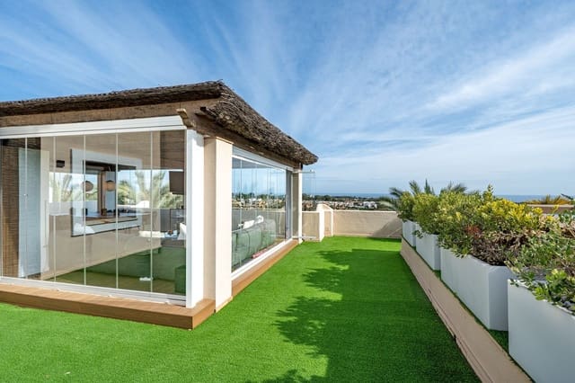 3 makuuhuone Kattohuoneisto myytävänä paikassa El Paraiso, Estepona mukana uima-altaan - 1 495 000 € (Ref: 9540558)