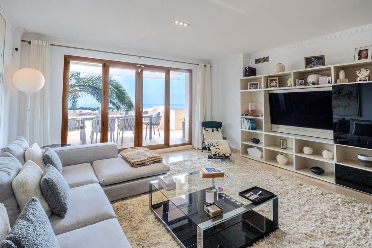 3 quarto Penthouse para venda em El Paraiso com piscina - 1 495 000 € (Ref: 9540558)