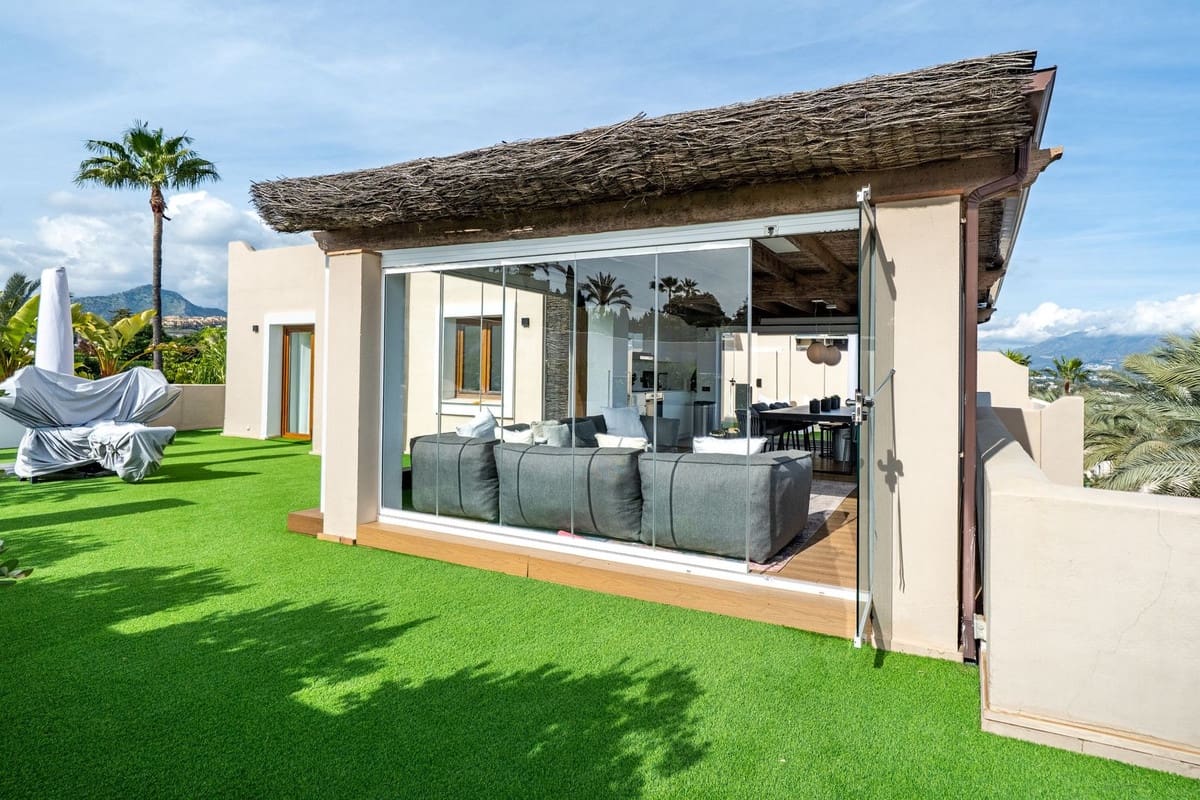 3 quarto Penthouse para venda em El Paraiso com piscina - 1 495 000 € (Ref: 9540558)