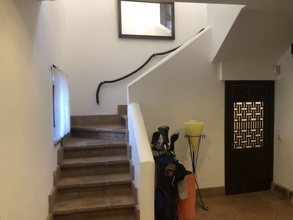 4 quarto Quinta/Casa Rural para venda em Estepona com piscina - 1 495 000 € (Ref: 9540559)
