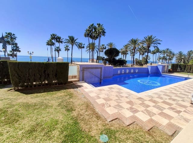 3 bedroom Apartment for sale in San Pedro de Alcántara Pueblo, Marbella with pool garage - € 999,000 (Ref: 9541560)