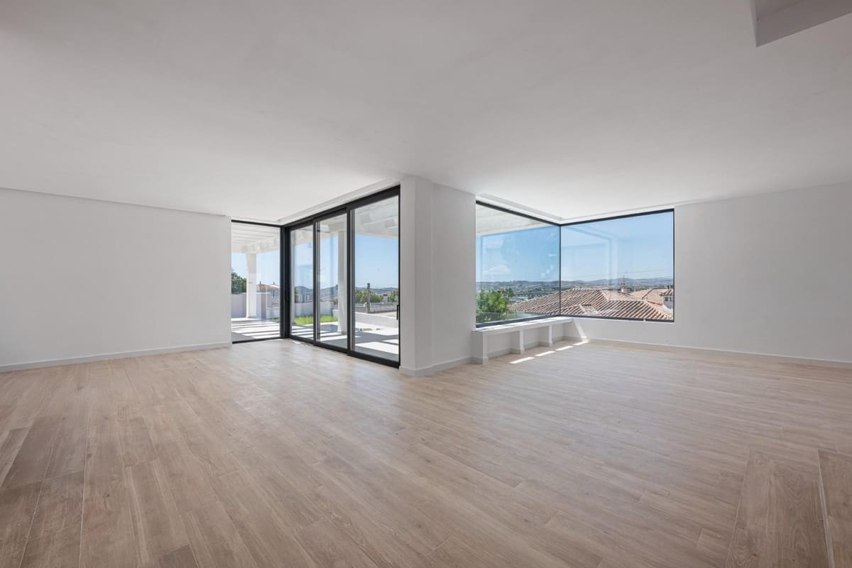 5 slaapkamer Villa te koop in El Coto met zwembad garage - € 1.400.000 (Ref: 9543799)