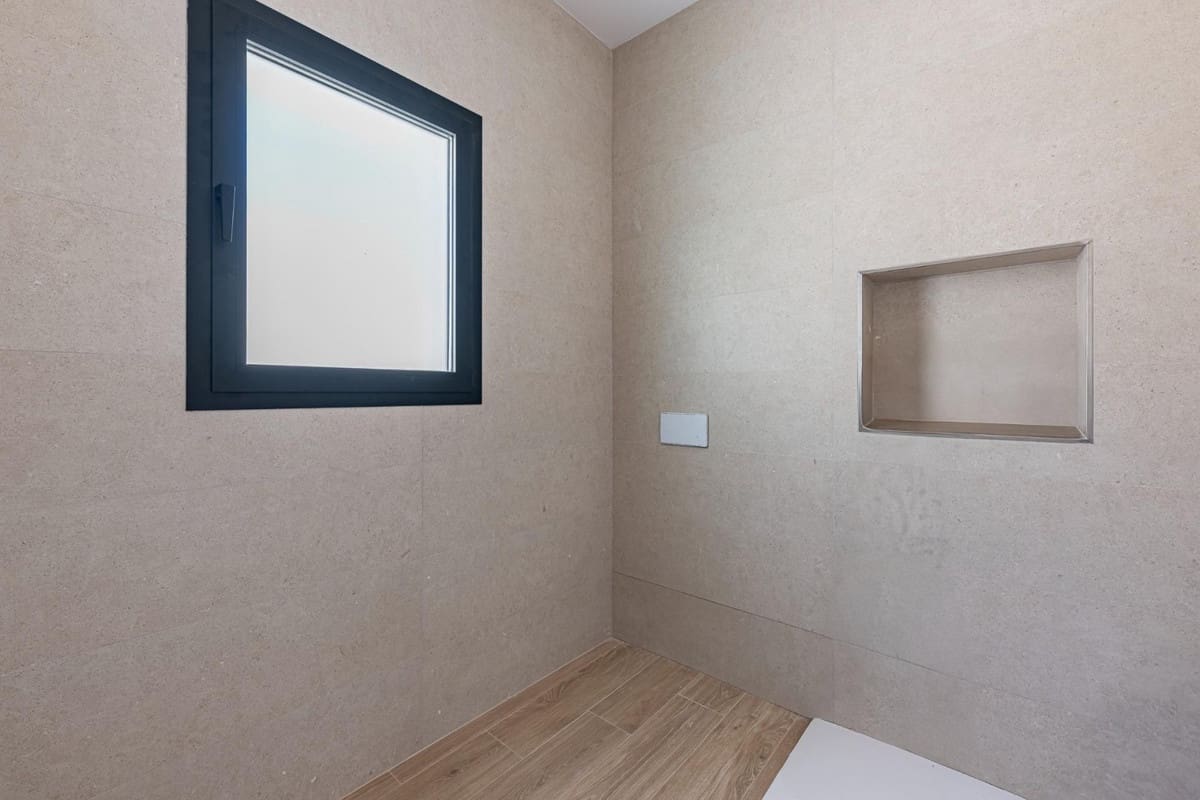 5 slaapkamer Villa te koop in El Coto met zwembad garage - € 1.400.000 (Ref: 9543799)