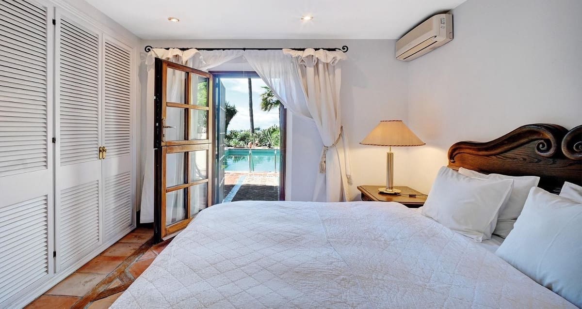 5 slaapkamer Villa te koop in Elviria met zwembad - € 1.495.000 (Ref: 9543800)