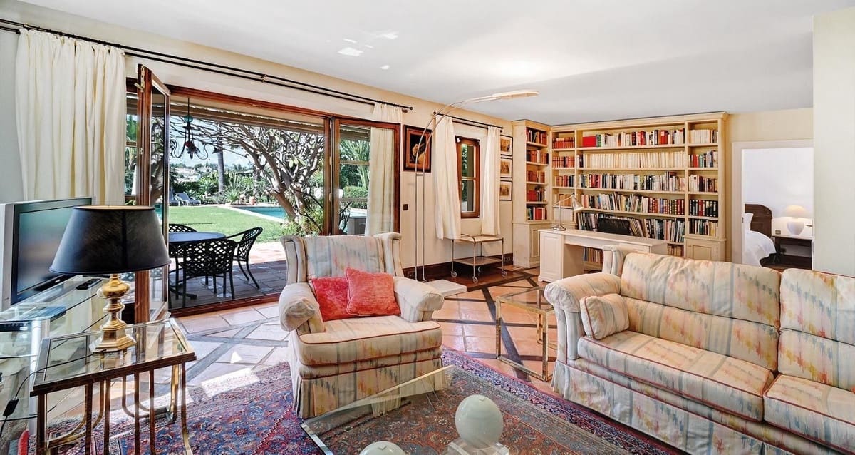 5 slaapkamer Villa te koop in Elviria met zwembad - € 1.495.000 (Ref: 9543800)