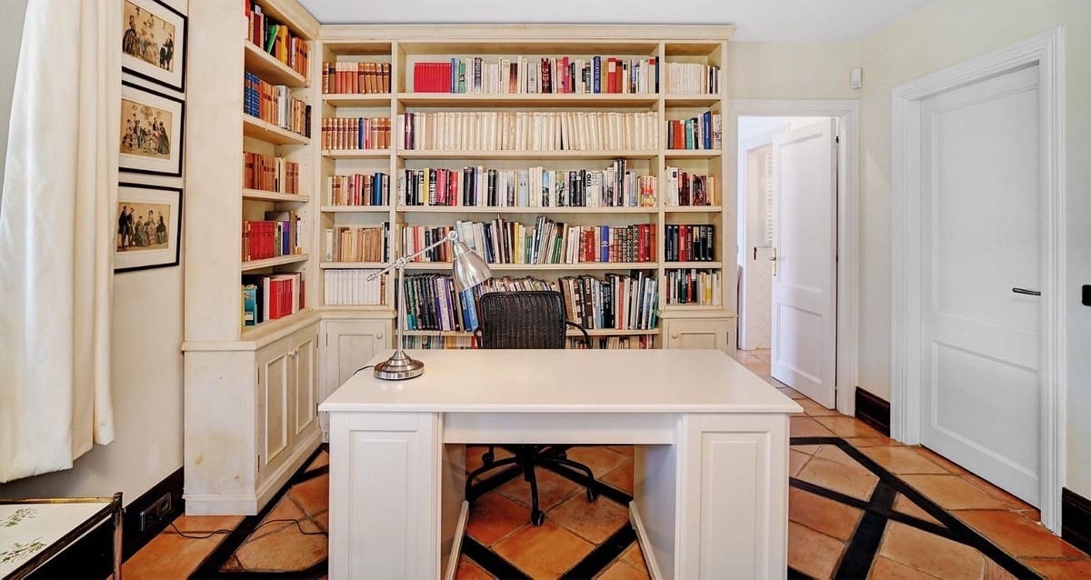 5 slaapkamer Villa te koop in Elviria met zwembad - € 1.495.000 (Ref: 9543800)