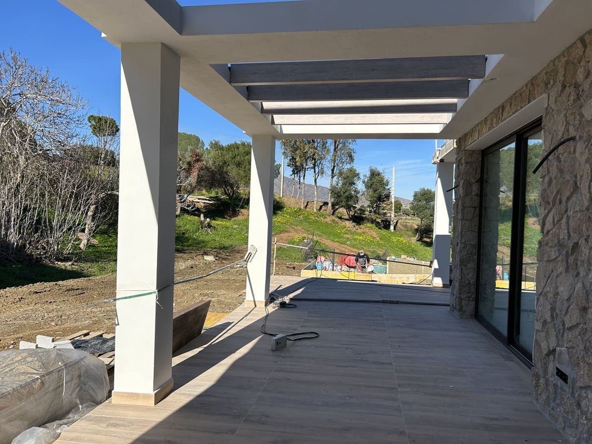 5 soveværelse Villa til salg i La Cala Golf med swimmingpool garage - € 1.495.000 (Ref: 9543801)