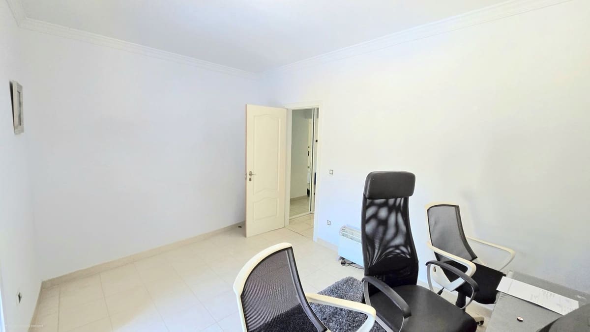 Chalet de 4 habitaciones en Calahonda en venta con piscina - 1.239.000 € (Ref: 9548401)