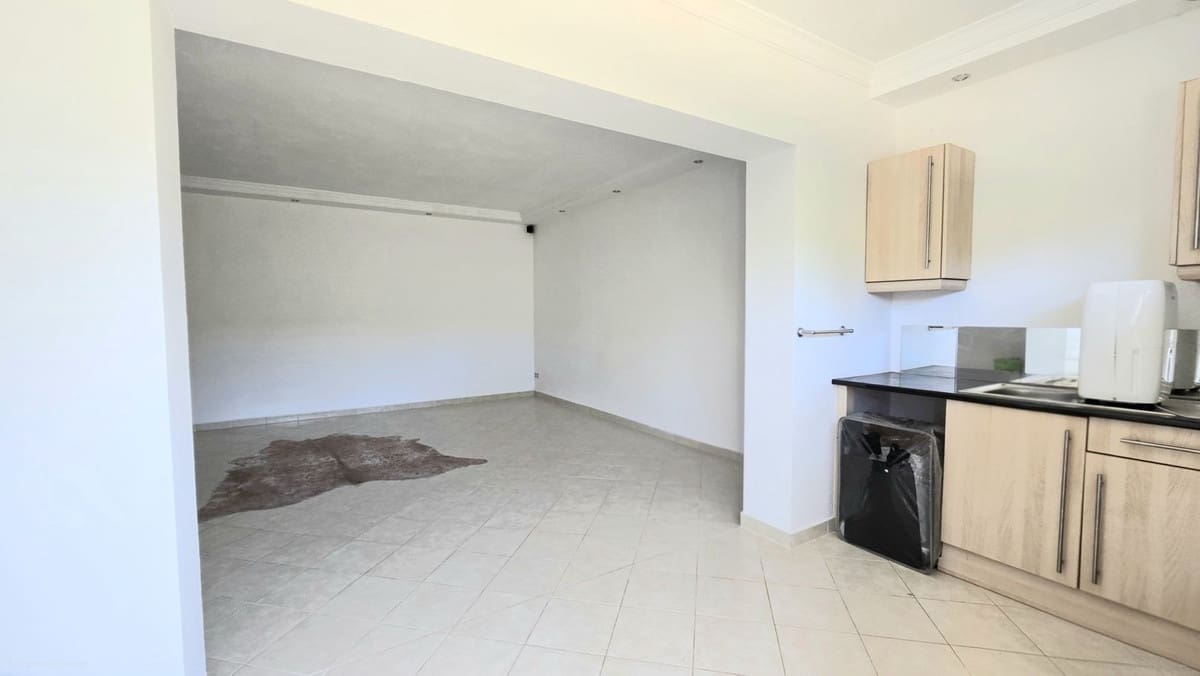 Chalet de 4 habitaciones en Calahonda en venta con piscina - 1.239.000 € (Ref: 9548401)
