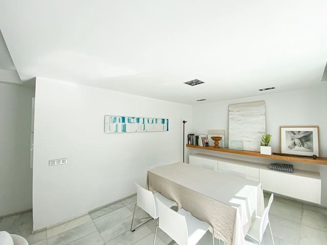 6 makuuhuone Paritalo myytävänä paikassa San Pedro de Alcántara Pueblo, Marbella mukana uima-altaan 
autotalli - 1 395 000 € (Ref: 9548402)