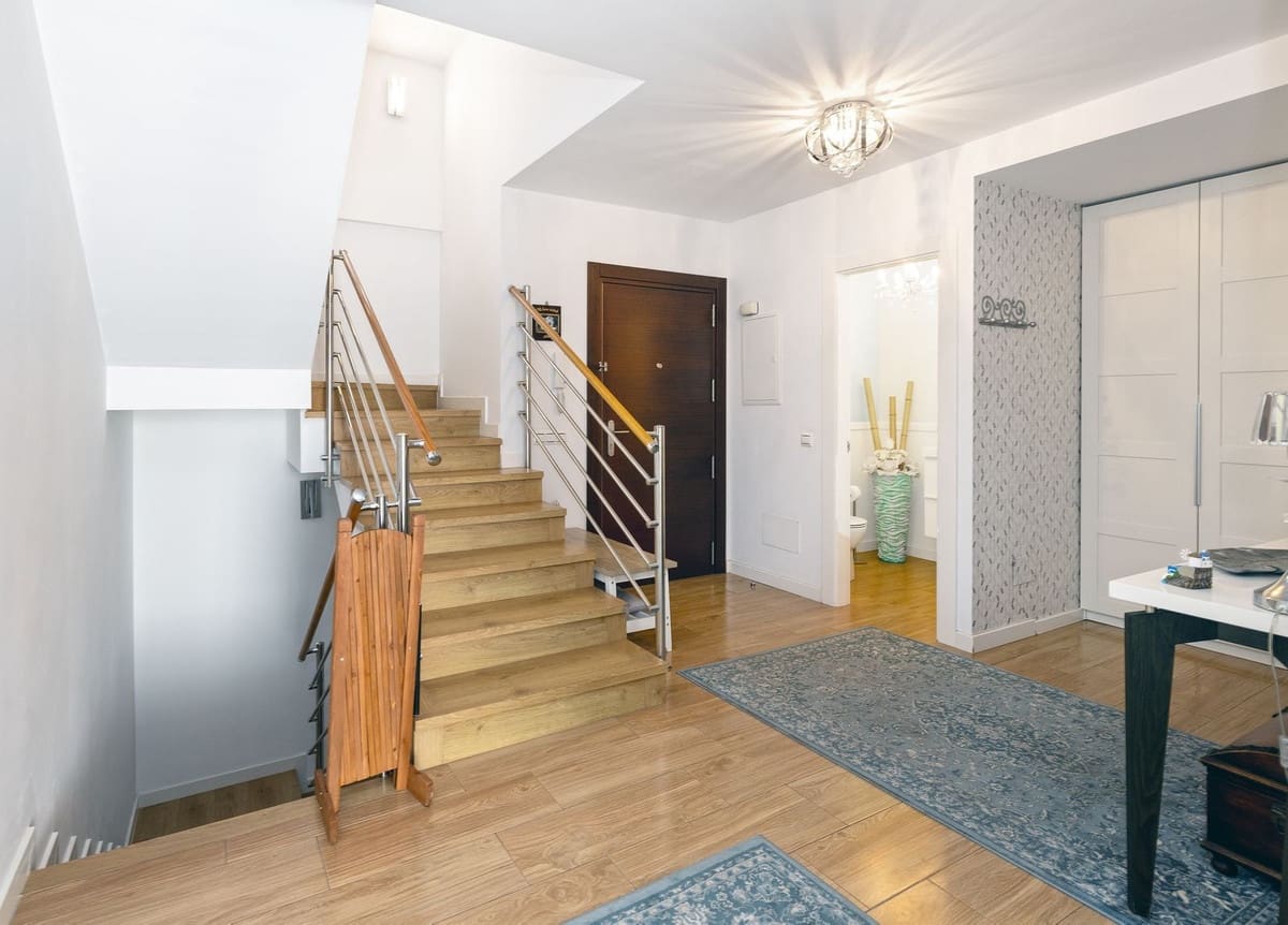 Casa de 5 habitaciones en San Pedro de Alcantara en venta - 885.000 € (Ref: 9551844)