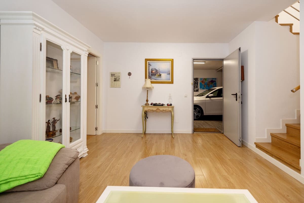 Casa de 5 habitaciones en San Pedro de Alcantara en venta - 885.000 € (Ref: 9551844)