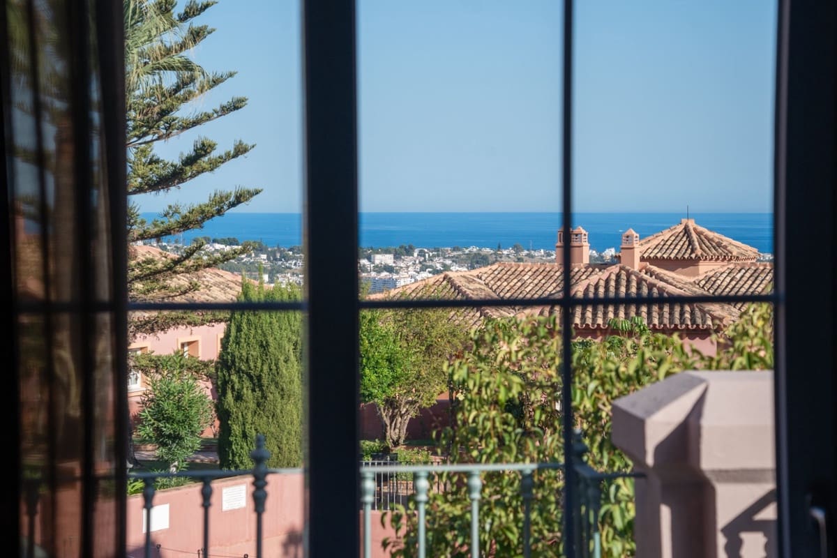 3 sovrum Hus till salu i Monte Halcones med pool - 1 495 000 € (Ref: 9551849)