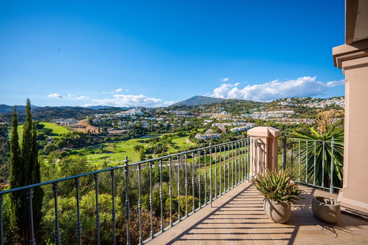 3 sovrum Hus till salu i Monte Halcones med pool - 1 495 000 € (Ref: 9551849)