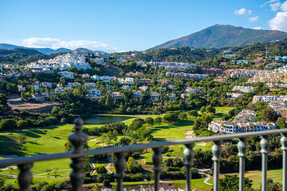 3 sovrum Hus till salu i Monte Halcones med pool - 1 495 000 € (Ref: 9551849)