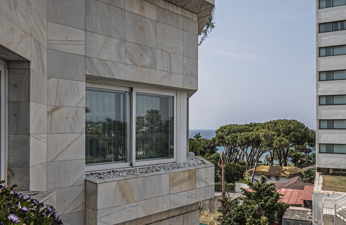 Apartamento de 2 habitaciones en Golden Mile en venta con piscina garaje - 925.000 € (Ref: 9556016)