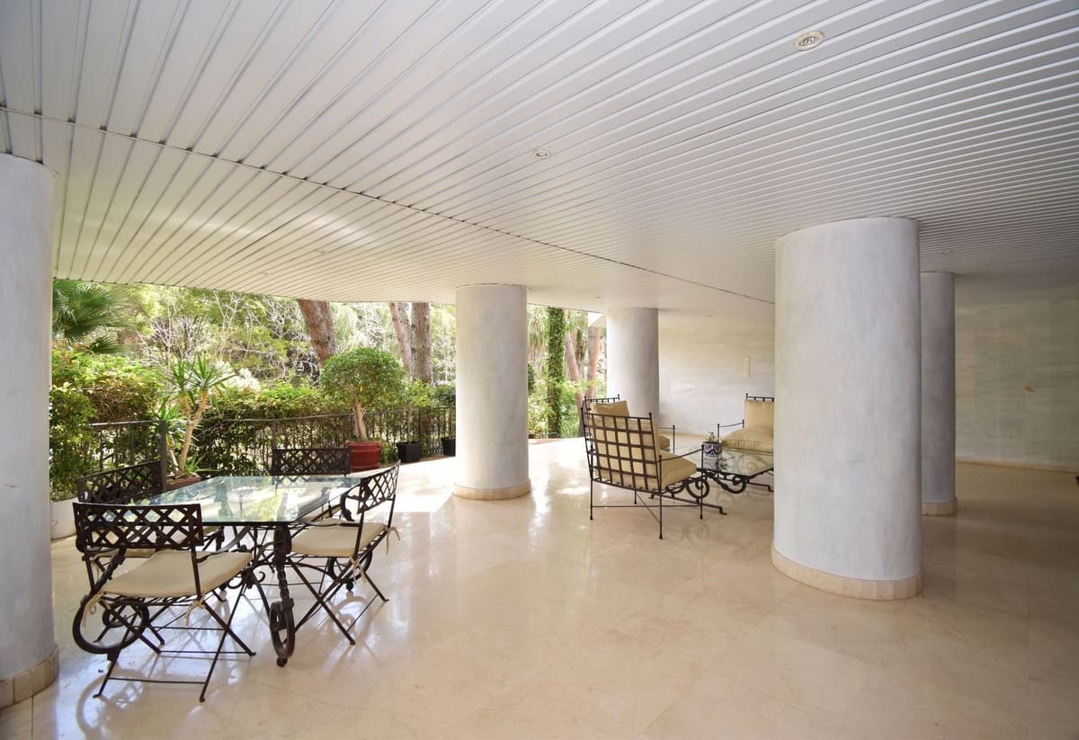 Apartamento de 2 habitaciones en Golden Mile en venta con piscina garaje - 925.000 € (Ref: 9556016)