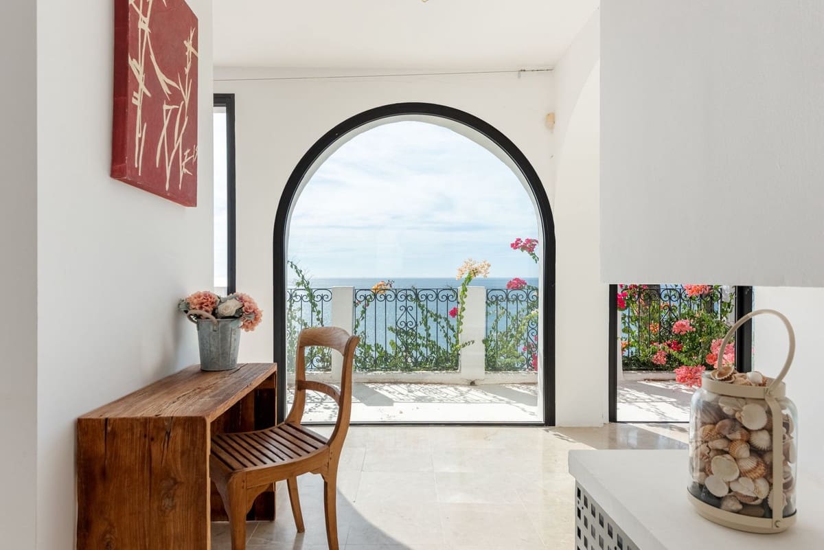 3 quarto Moradia para venda em Manilva com piscina garagem - 1 285 000 € (Ref: 9556021)