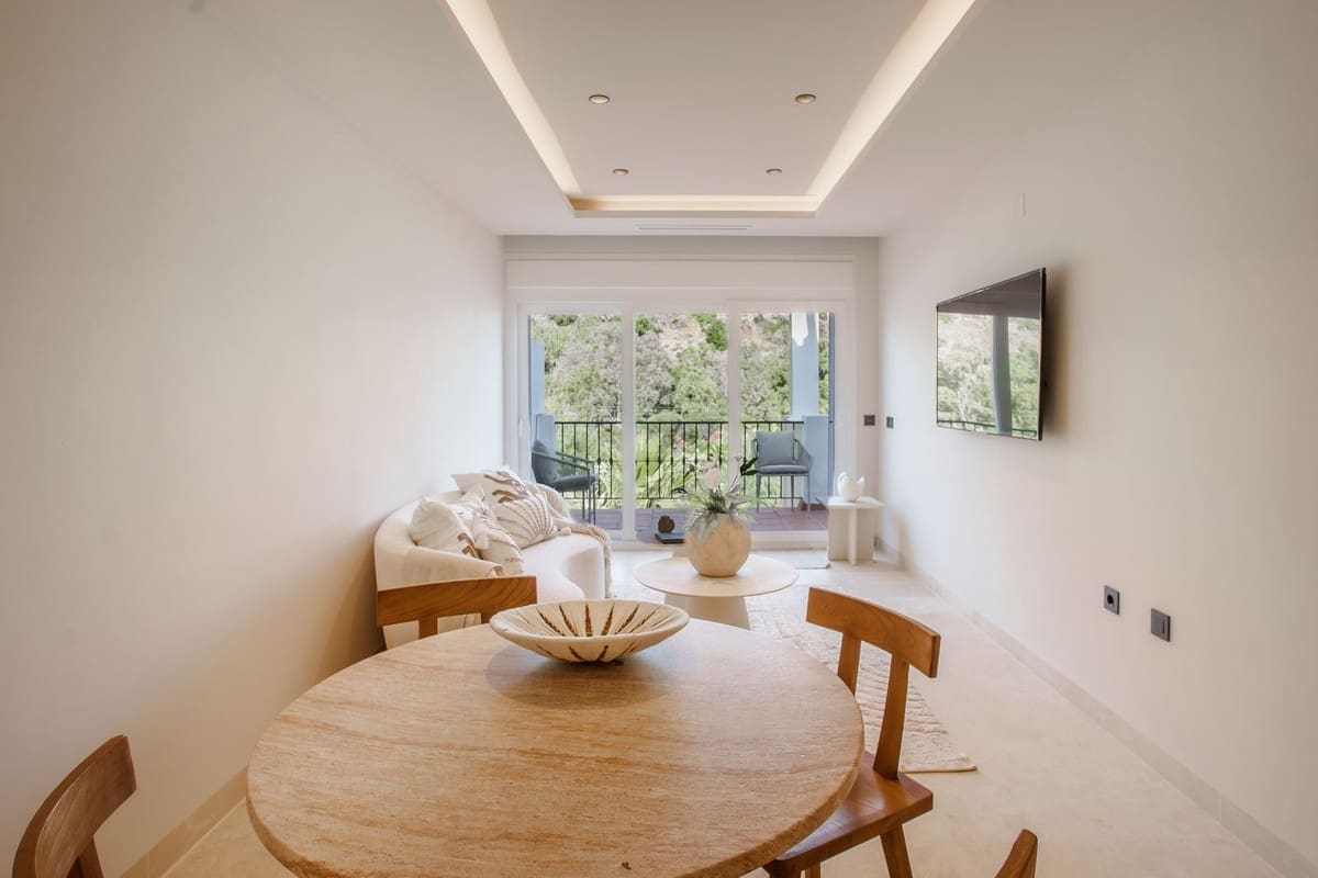 3 slaapkamer Appartement te koop in La Quinta met zwembad - € 740.000 (Ref: 9557960)