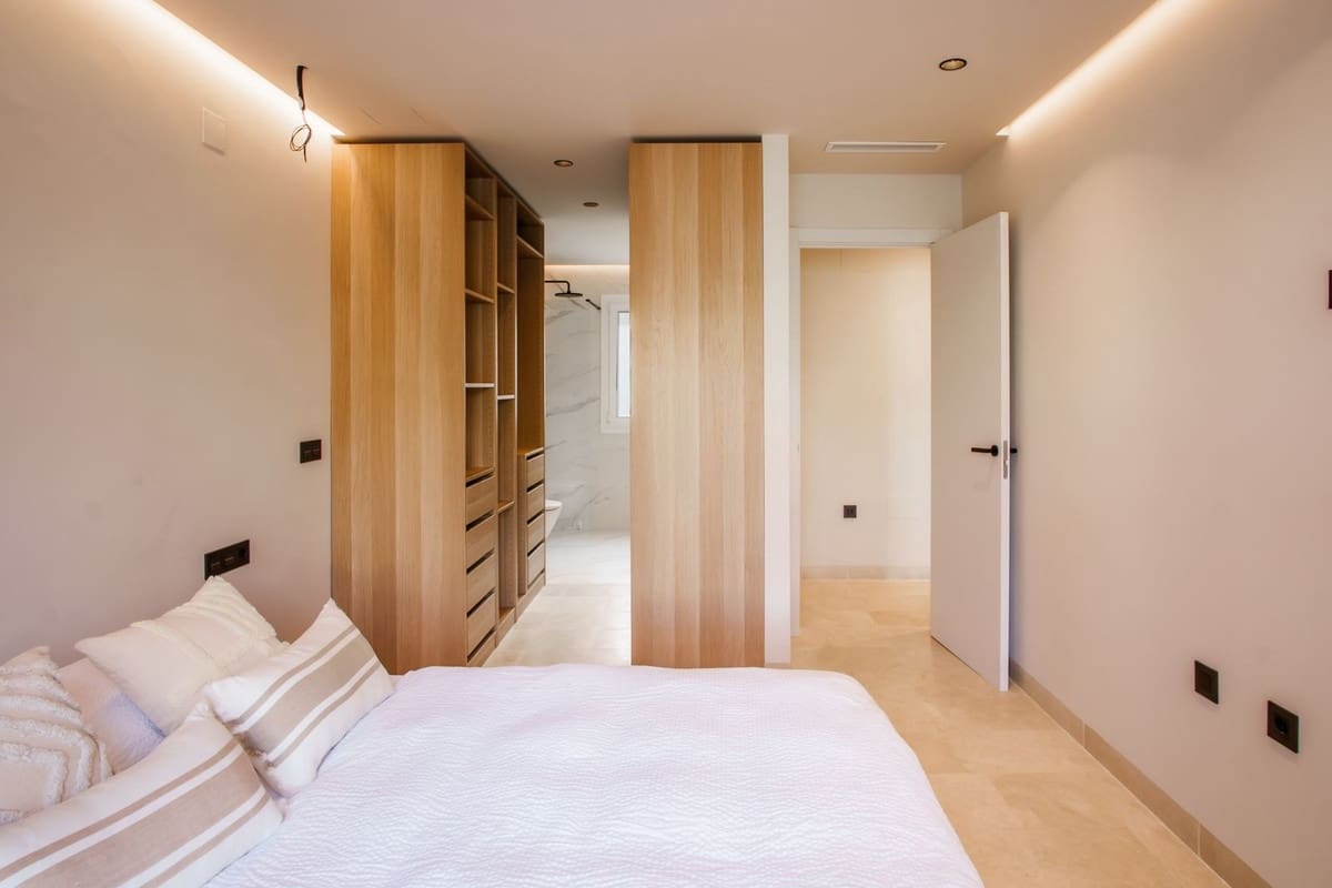 3 slaapkamer Appartement te koop in La Quinta met zwembad - € 740.000 (Ref: 9557960)