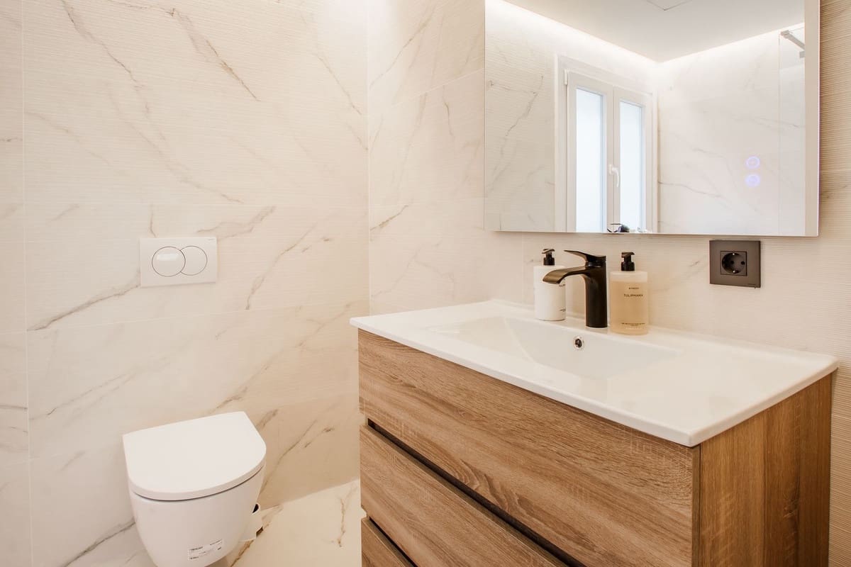 3 slaapkamer Appartement te koop in La Quinta met zwembad - € 740.000 (Ref: 9557960)