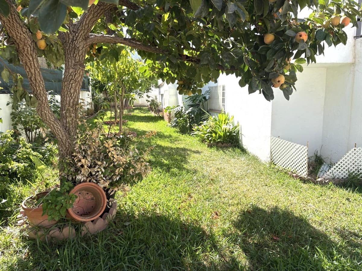 Chalet de 4 habitaciones en Alhaurín de la Torre en venta con garaje - 799.000 € (Ref: 9557961)