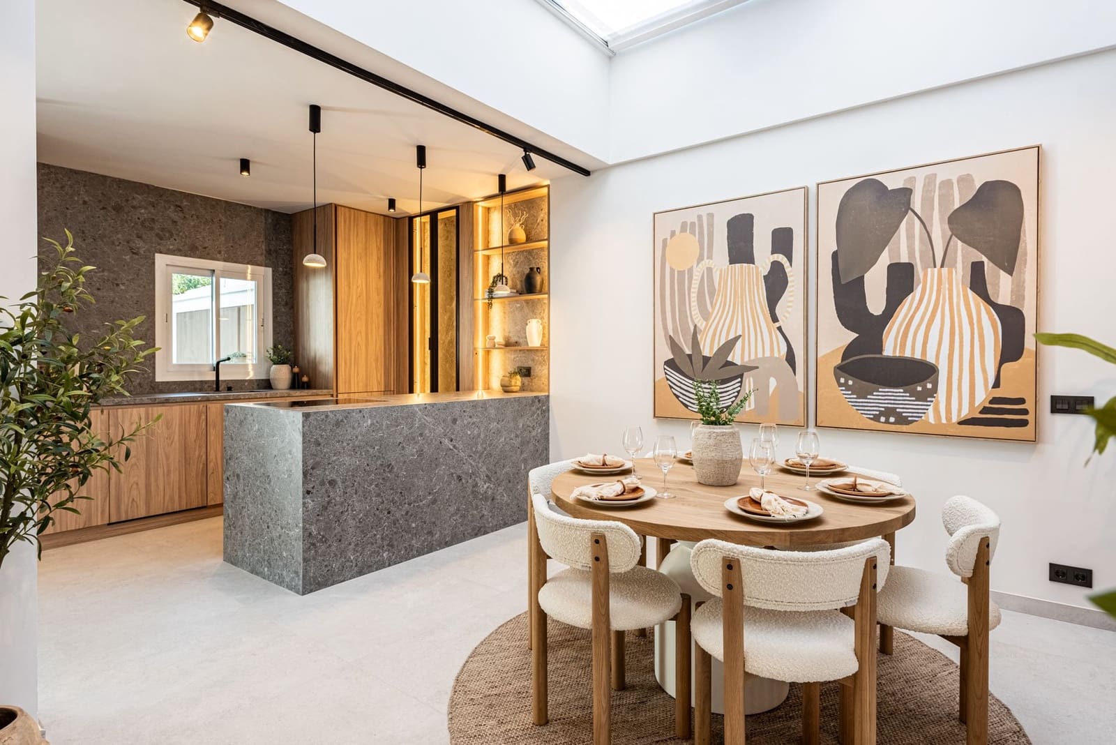 3 soverom Kjedet enebolig til salgs i Nueva Andalucia med svømmebasseng - € 1 349 000 (Ref: 9557962)