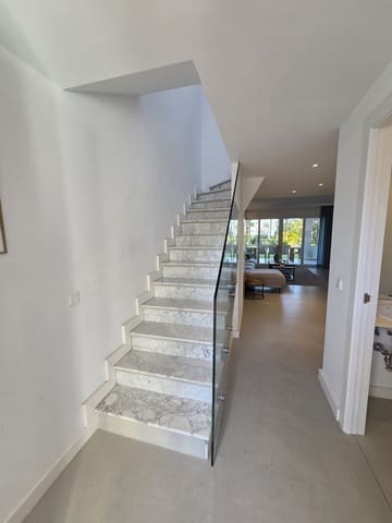 3 sovrum Hus till salu i Costalita, Estepona med pool - 850 000 € (Ref: 9558697)