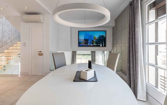 4 makuuhuone Omakotitalo myytävänä paikassa Benahavís pueblo, Benahavís mukana uima-altaan - 925 000 € (Ref: 9558698)