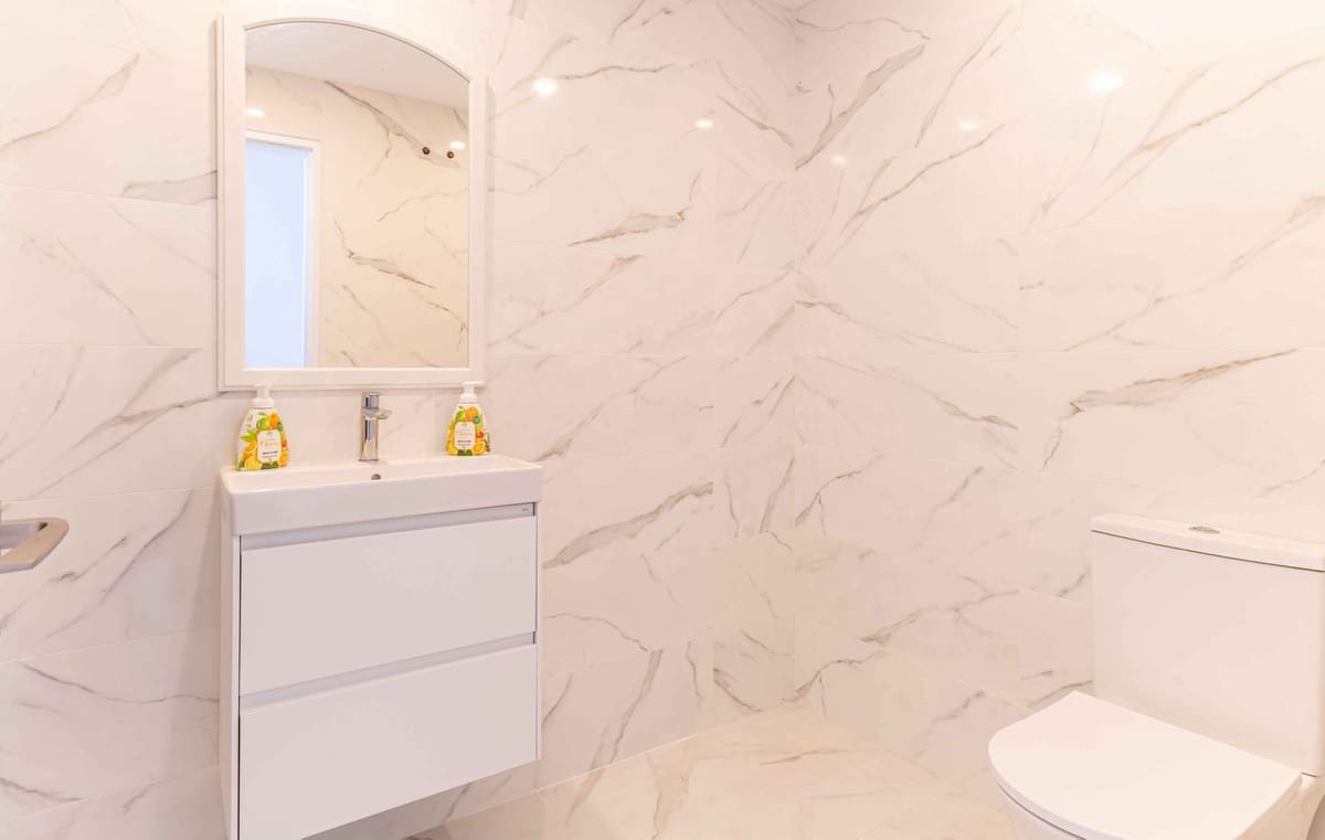 4 Zimmer Haus zu verkaufen in Benahavis mit Pool - 925.000 € (Ref: 9558698)