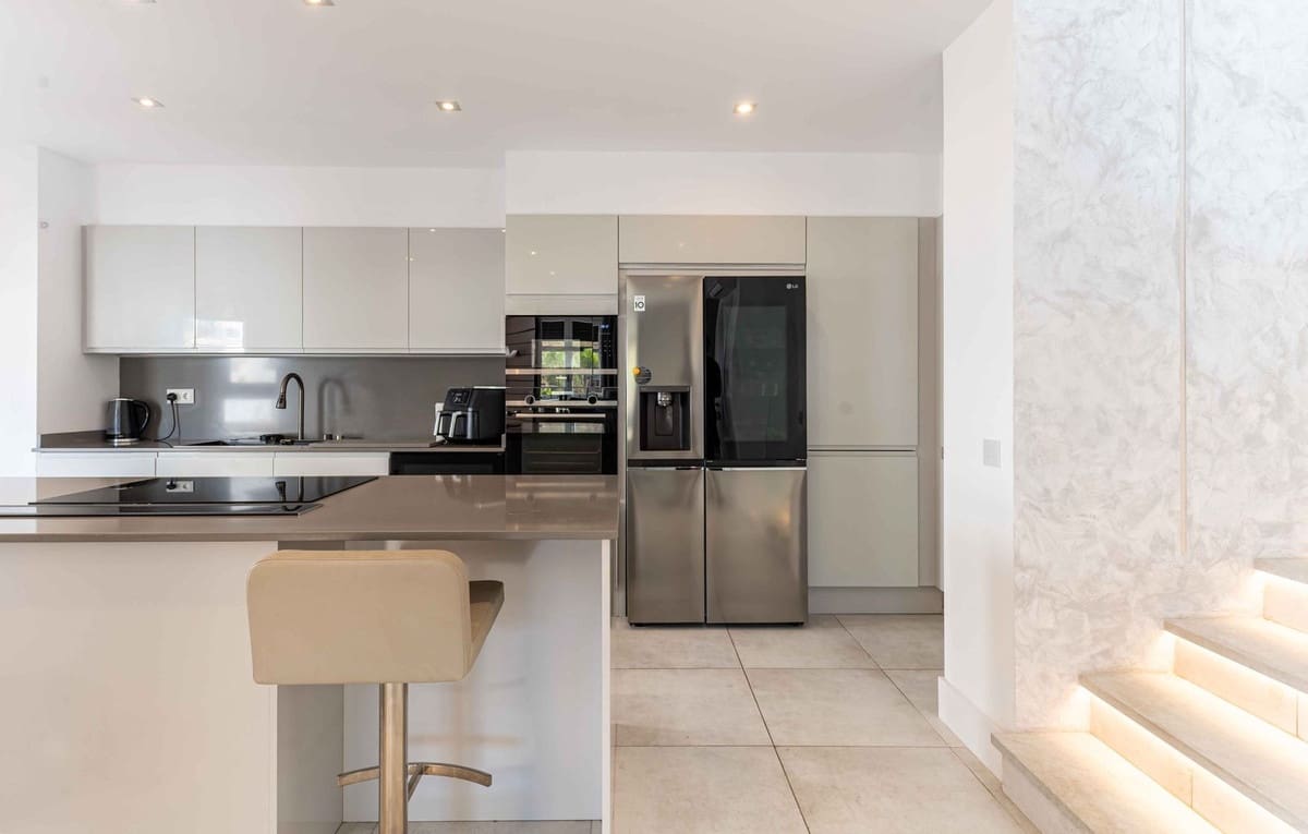 4 Zimmer Haus zu verkaufen in Benahavis mit Pool - 925.000 € (Ref: 9558698)