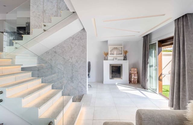 4 makuuhuone Omakotitalo myytävänä paikassa Benahavís pueblo, Benahavís mukana uima-altaan - 925 000 € (Ref: 9558698)