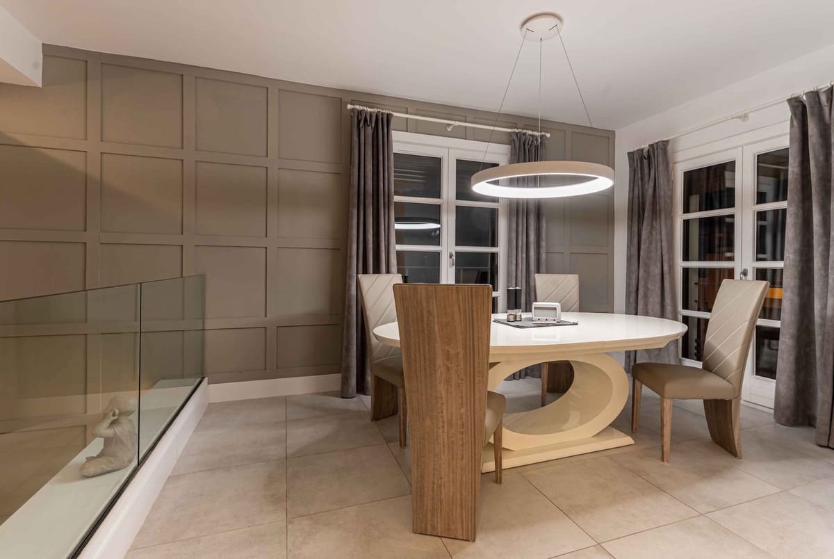 4 Zimmer Haus zu verkaufen in Benahavis mit Pool - 925.000 € (Ref: 9558698)