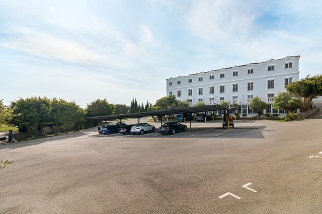 84 soveværelse Hotel til salg i San Roque Pueblo, San Roque - € 11.700.000 (Ref: 9586682)