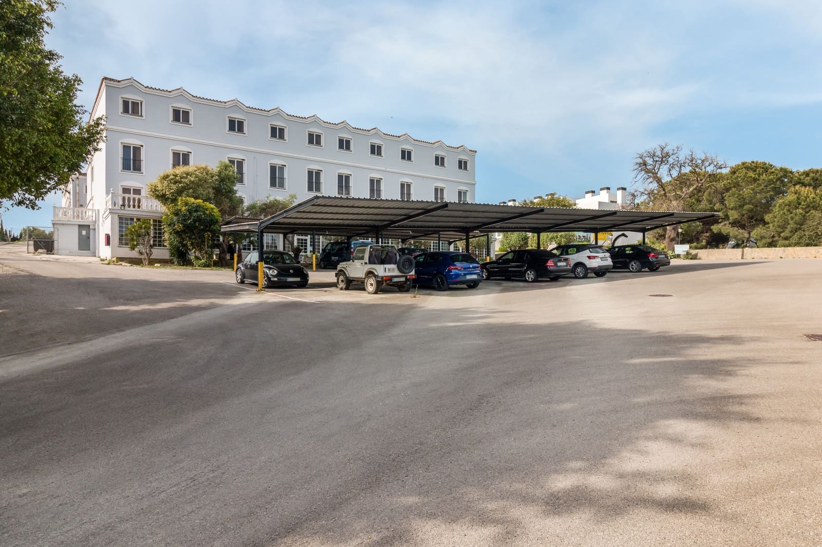84 soveværelse Hotel til salg i San Roque - € 11.700.000 (Ref: 9586682)