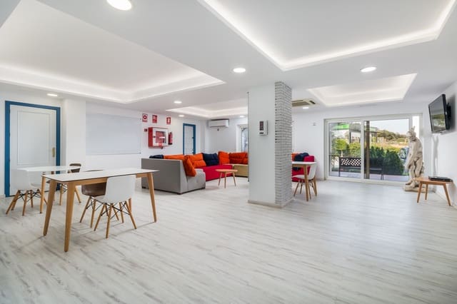 84 soveværelse Hotel til salg i San Roque Pueblo, San Roque - € 11.700.000 (Ref: 9586682)