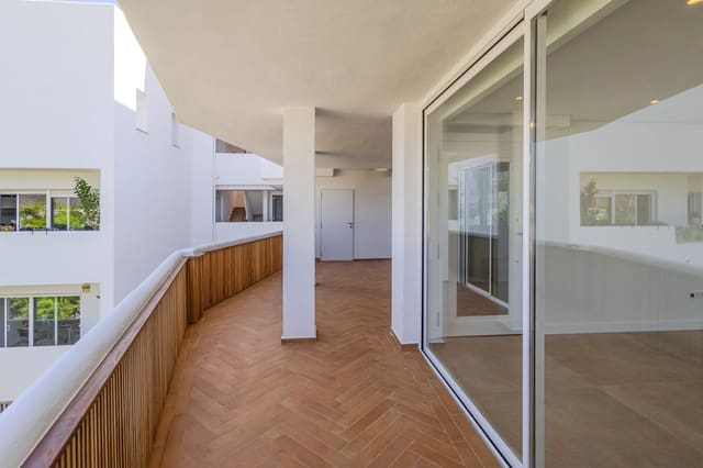 2 sovrum Lägenhet till salu i La Dama de Noche - La Alzambra, Marbella - 680 000 € (Ref: 9586686)