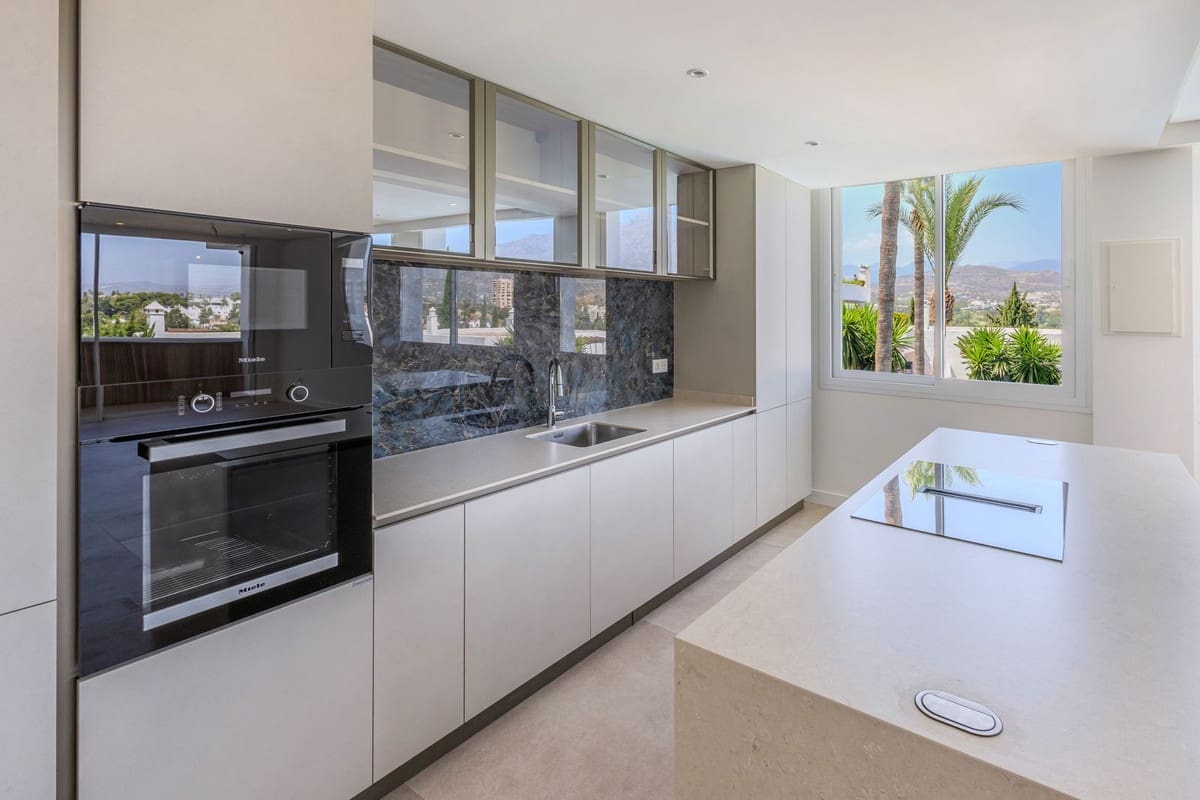 2 sovrum Lägenhet till salu i Nueva Andalucia - 680 000 € (Ref: 9586686)