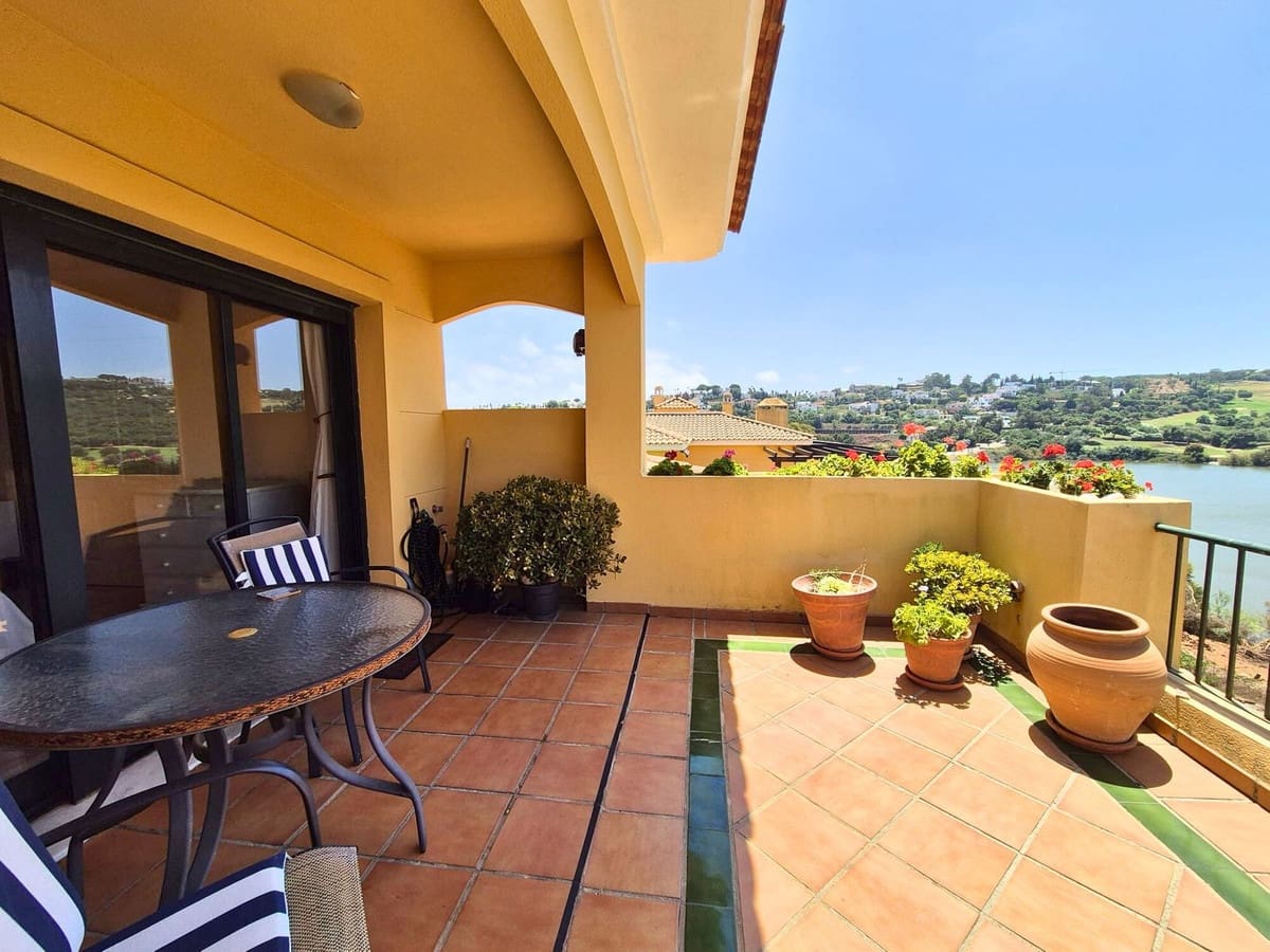 2 sypialnia Penthouse na sprzedaż w Sotogrande z basenem - 475 000 € (Ref: 9586688)