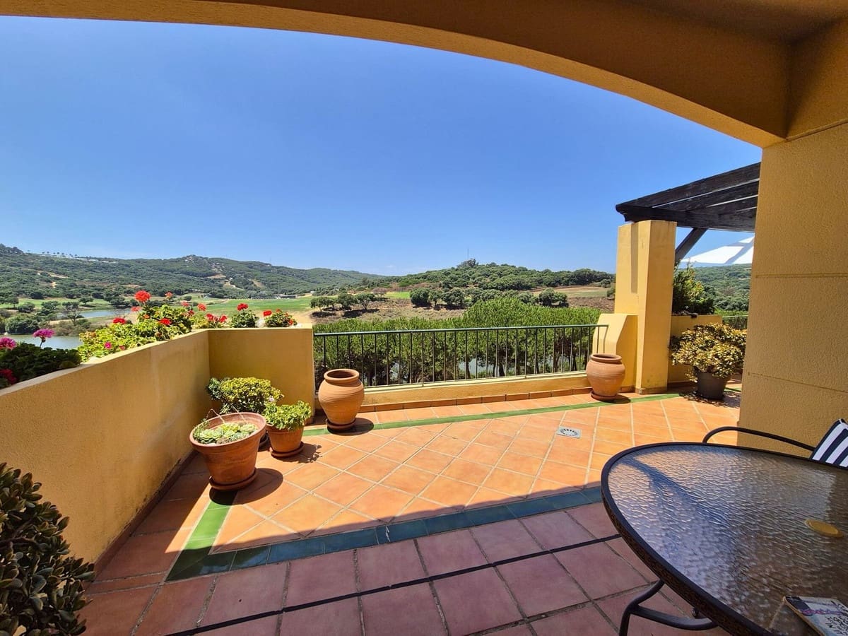 2 sypialnia Penthouse na sprzedaż w Sotogrande z basenem - 475 000 € (Ref: 9586688)