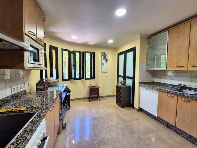 2 sypialnia Penthouse na sprzedaż w Sotogrande Alto, San Roque z basenem - 475 000 € (Ref: 9586688)