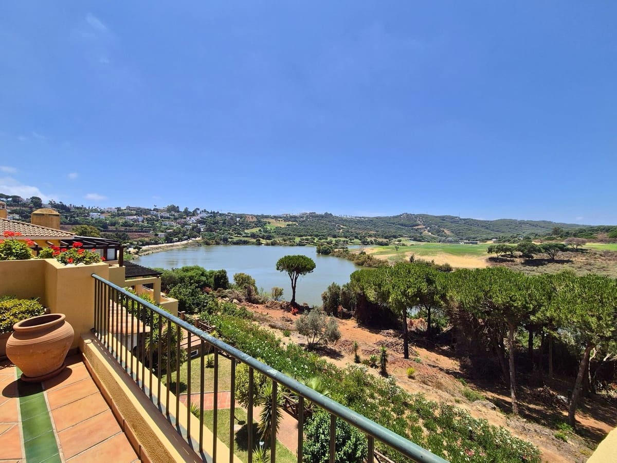 2 sypialnia Penthouse na sprzedaż w Sotogrande z basenem - 475 000 € (Ref: 9586688)