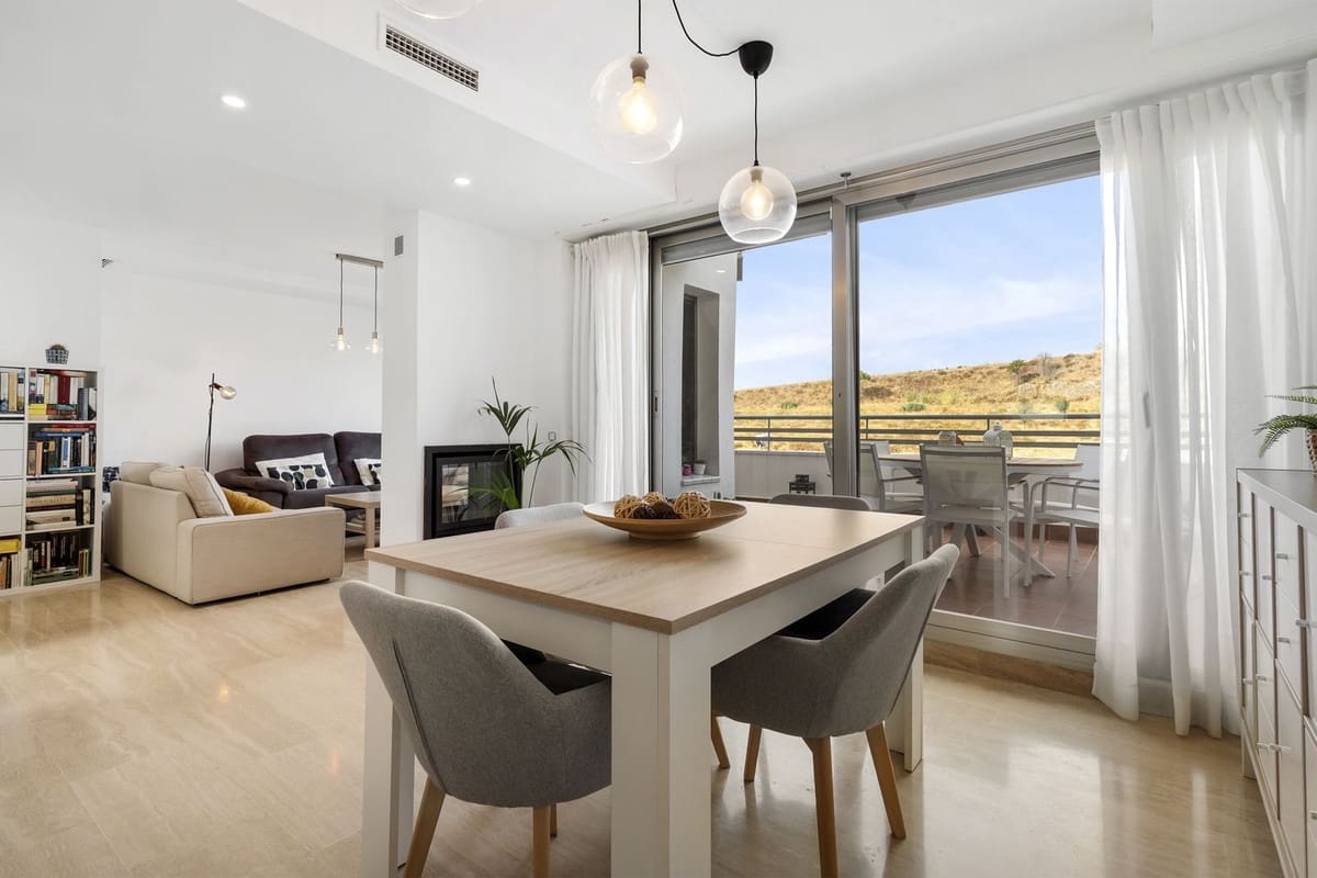 3 Zimmer Penthouse zu verkaufen in La Cala de Mijas mit Pool - 525.000 € (Ref: 9586695)