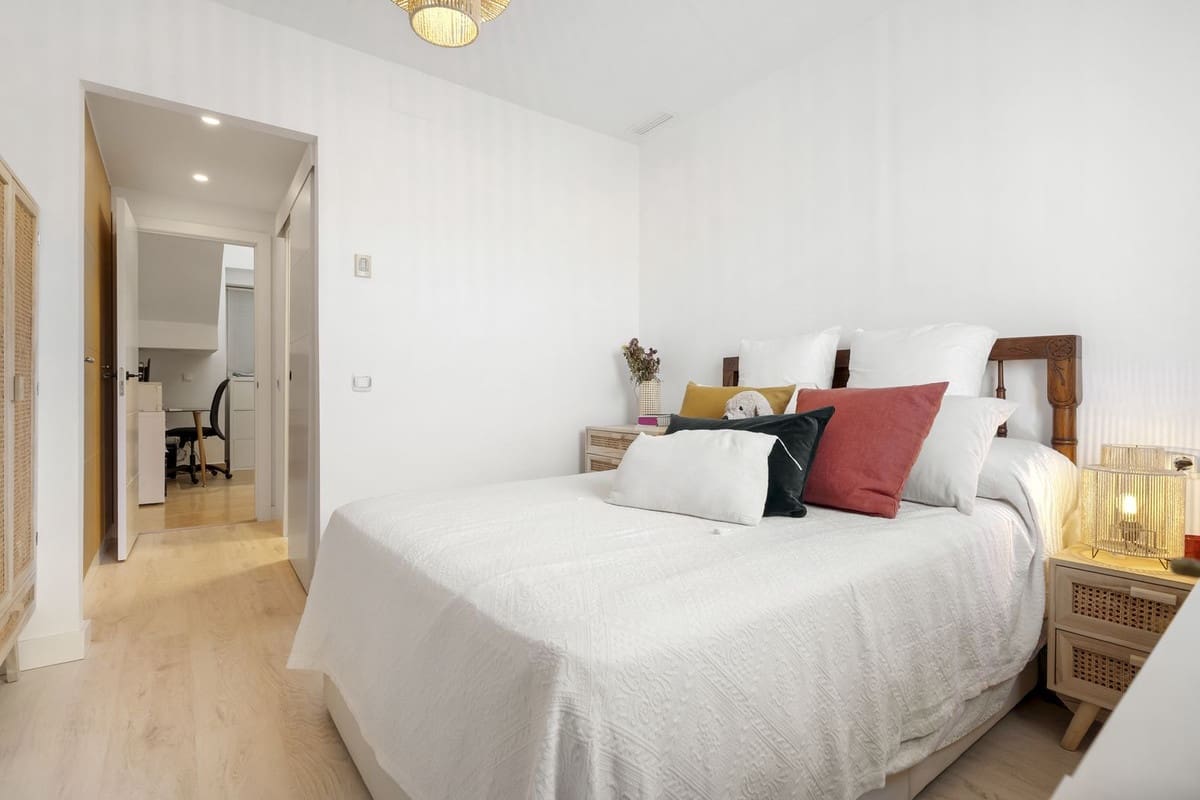 3 Zimmer Penthouse zu verkaufen in La Cala de Mijas mit Pool - 525.000 € (Ref: 9586695)